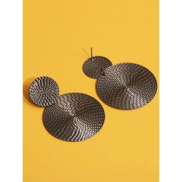 GUN BLACK TEXTURED ROUND GEOMETRIC DANGLE EARRINGS - Picture 2 of 4